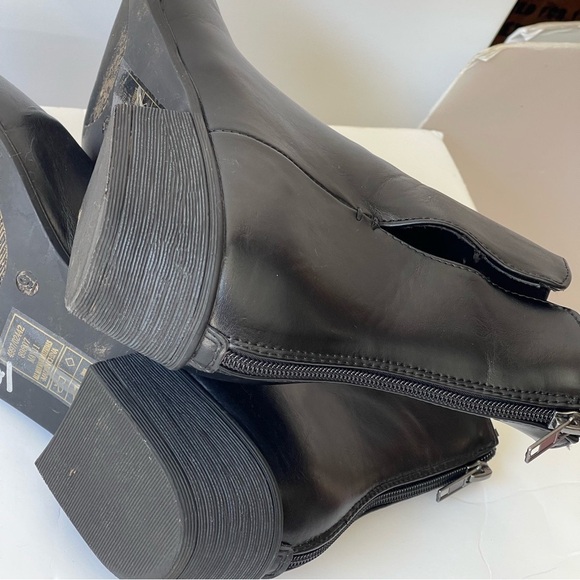 Pierre Dumas Women's Black Leather Boots Cut Out Ankle Bootie Low Heels, Sz 11 - Picture 6 of 6